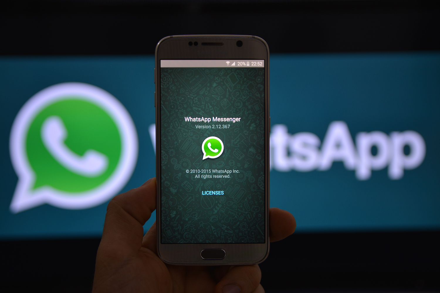 crypto-experts-say-there-is-no-backdoor-in-whatsapp-tech-music