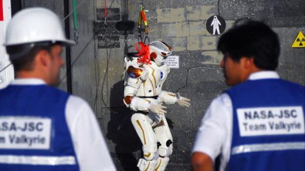 The DARPA Cyborg Showdown Looked Like a Golf Game Between Giant Babies