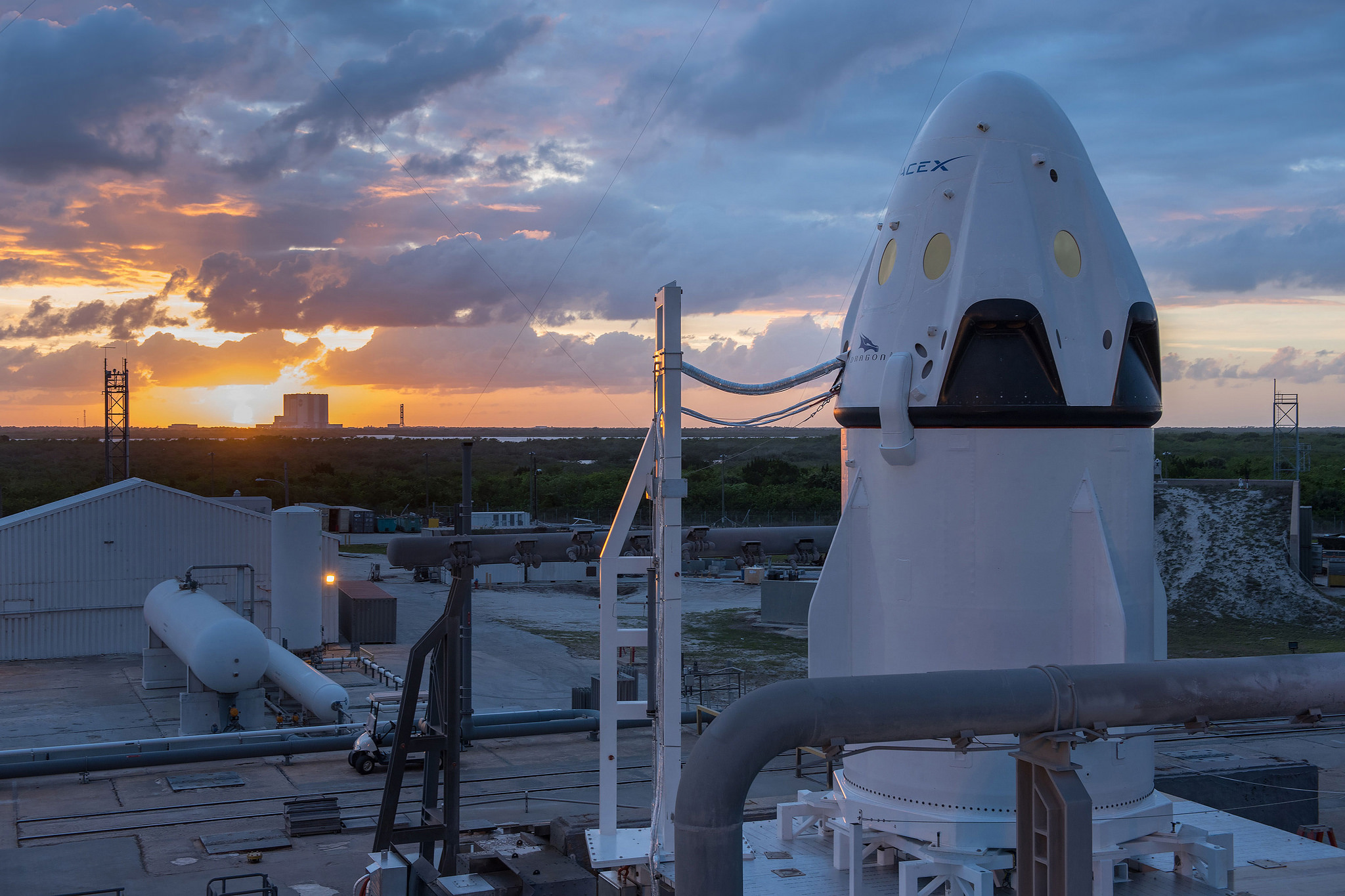 How Elon Musk Willed SpaceX Into Making the Cheapest Rockets Ever Created | Motherboard